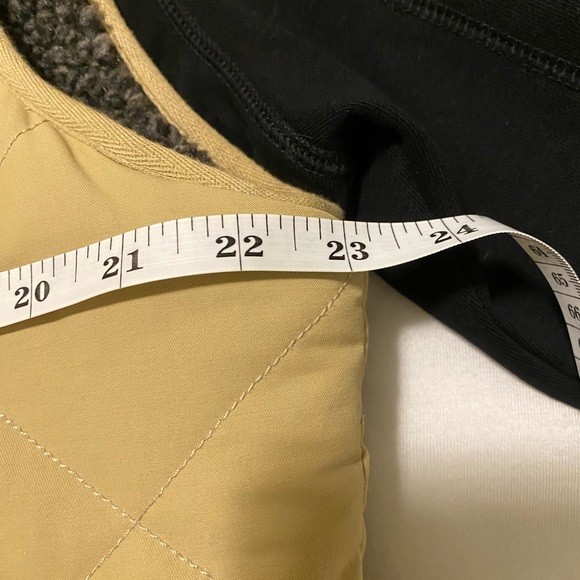 NWOT Normal Brand Vest with Sherpa Lining - Picture 7 of 7